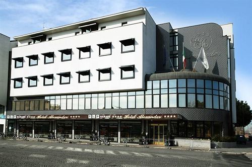Hotel Alexander Чезена Экстерьер фото