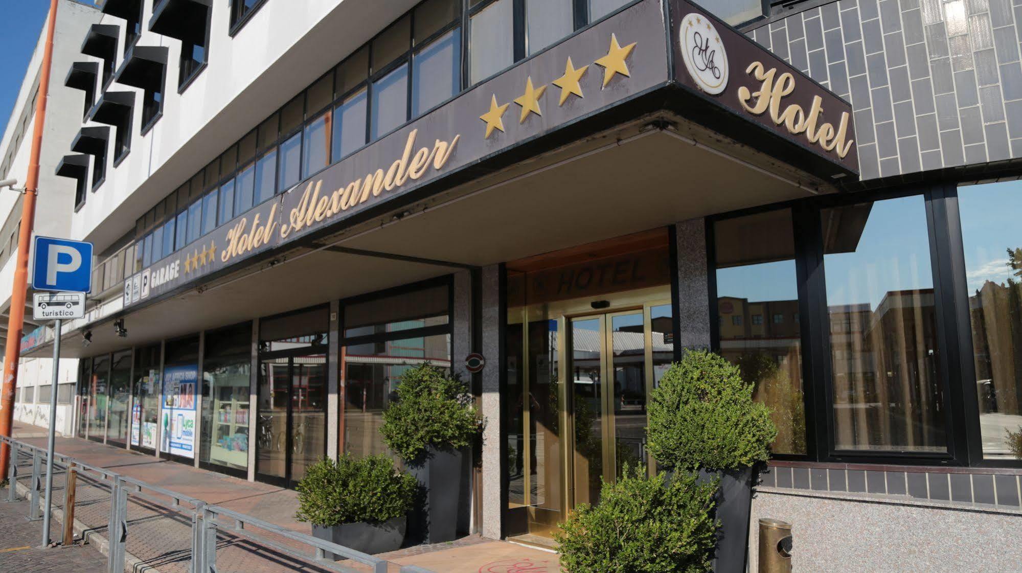 Hotel Alexander Чезена Экстерьер фото